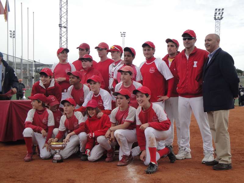 Irabia Campeón de España Infantil, tras imponerse a Jesuitinas después de dos entradas de desempate.